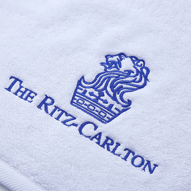 Les ensembles de serviettes de l'hôtel Ritz Carlton