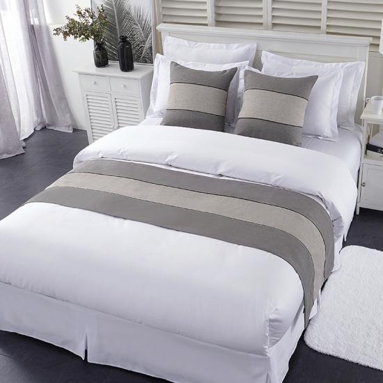 Essentials Spectrum Housse de Couette Blanc Double (Polycoton 50/50)