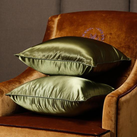 Housses de coussin solides décoratives de taies d'oreiller confortables en polyester